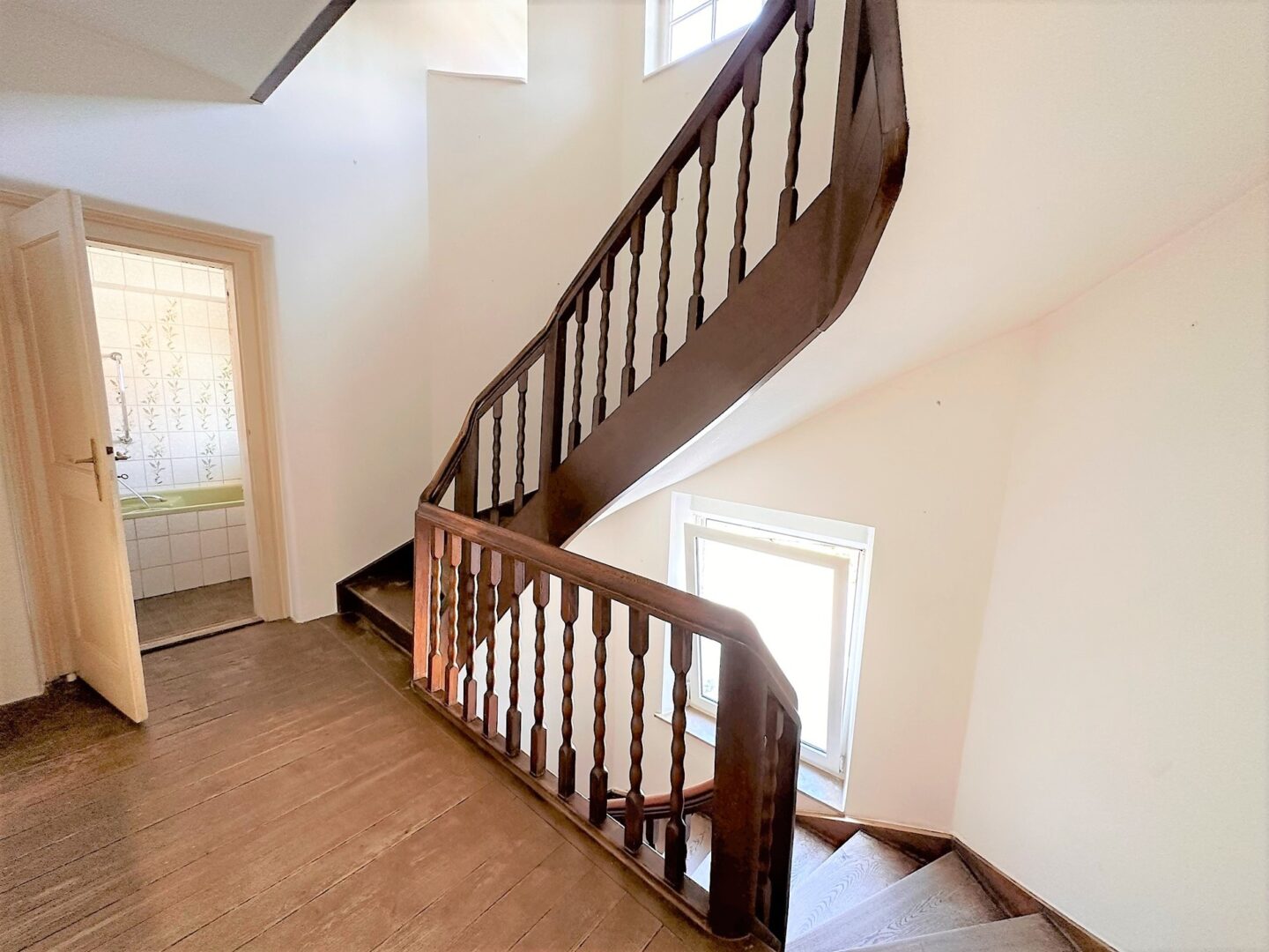 Treppe zum 2. Obergeschoss